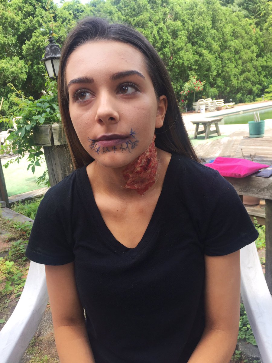 MovieExistence's tweet photo. @ARlSDANTE in action for #ExistenceMovie !! #behindthescenes #makeup #film #movie https://t.co/yDlfE2SVW2