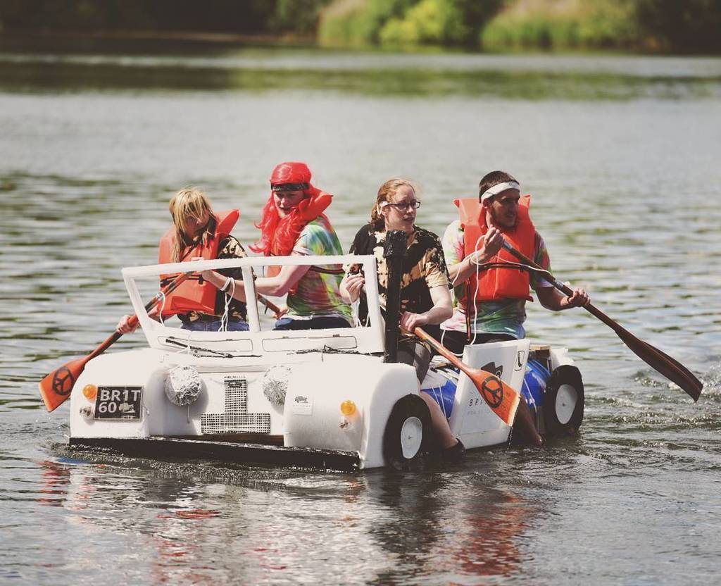 Jims_jibba_jabb's tweet photo. Landrover raft #landrover #landroverseries #1960s #needhamlake #best4x4xfar #landroversofinstagram #britcarukltd β¦ https://t.co/E6z9PP2NZQ https://t.co/AVhrODfm8L
