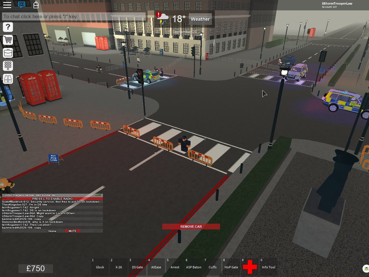 Jack_Lawz's tweet photo. Havoc in London as HoP is in Lock-down due to many Riots and petrol bombs been thrown on officers! @MPS_RBLX https://t.co/Ilt6u6pNx7