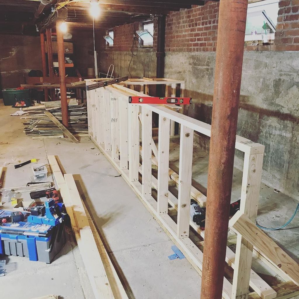 ThingsMattMakes's tweet photo. #ThingsMattMakes is on the road this weekend helping a fried build a #basementbar in Troy NY #tmm #bar #barbuild #… https://t.co/kui78JGLzs https://t.co/RSPlVEQmz9