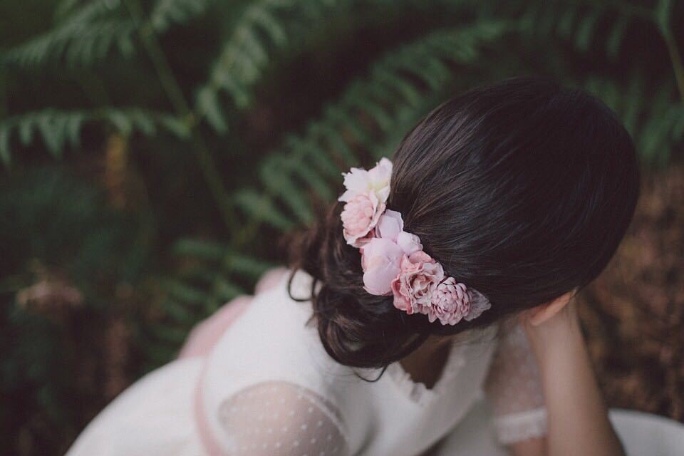 Sisterstocados's tweet photo. Enamorada de esta niña y de las preciosas imágenes que nos envía su mamá @cecilialopezfotografia 💕
#sisterstocados #coronadeflores #flowerc… https://t.co/ftoj8TD7p6