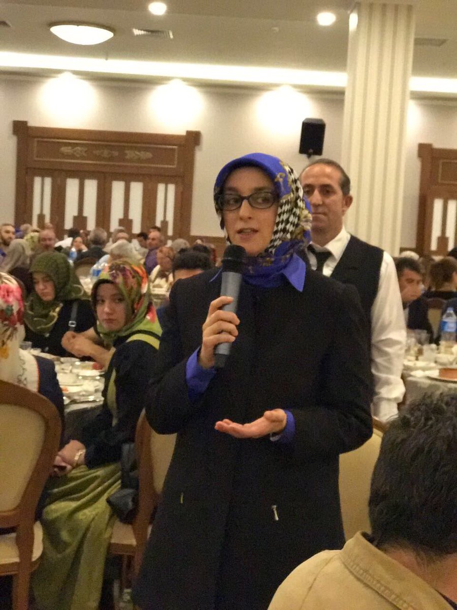 selvacam's tweet photo. Kadın Eğitim ve Kültür Merkezilerine giden kadınlarımız ve aileleriyle birlikte yaptık iftarımızı.... @vysltiryaki https://t.co/SCZEFXbTdK