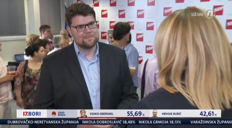DNEVNIKhr's tweet photo. #SpecijalIzbori2017 #UŽIVO iz stožera @SDPHrvatske @Tkrajac s Peđom #Grbin-om o neslužbenim rezultatima 2. kruga #lokalni17. https://t.co/HynTMIhnSK