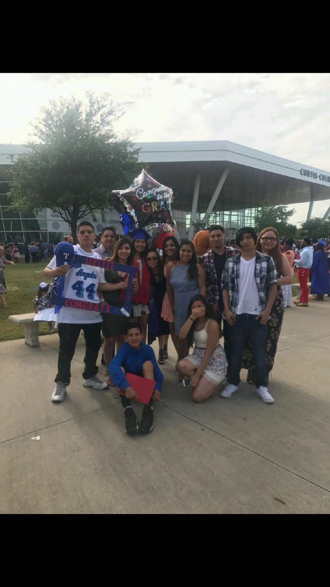 luvlixo's tweet photo. I can finally say I'm a high school graduate 🖤🎓 &amp; I couldn't do it without any of them, I love y'all!🖤 https://t.co/b0sCXAdNws