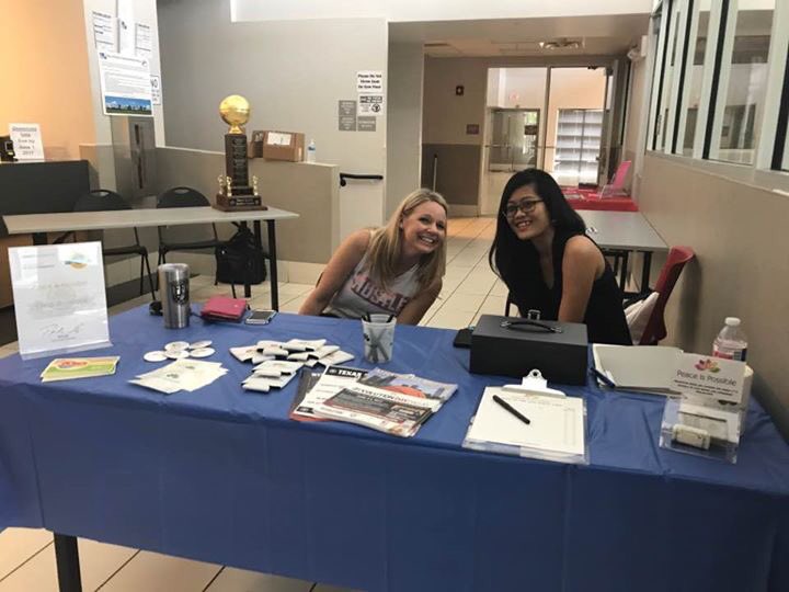 peacedayntx's tweet photo. #RevDayDFW! Thanks, @PlayersRev for letting us be a part of this awesome day! ✌️️💕🏀 https://t.co/cFiSoWpjHa
