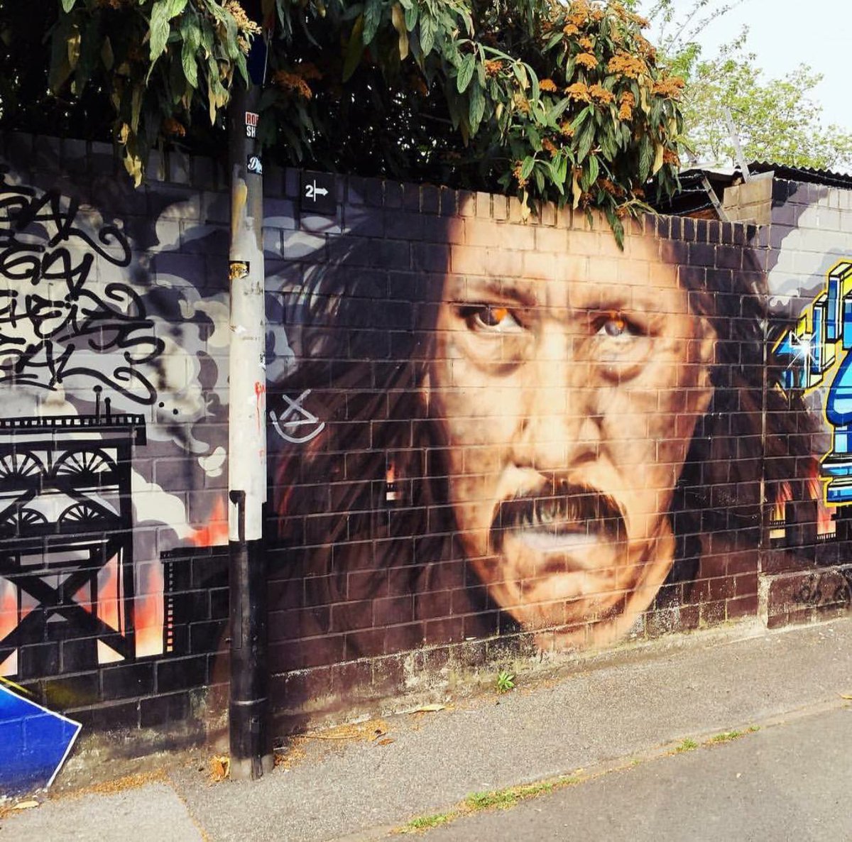 I'm always keeping an eye on the streets to remind the kids to do right! https://t.co/tkmOiX1PPj