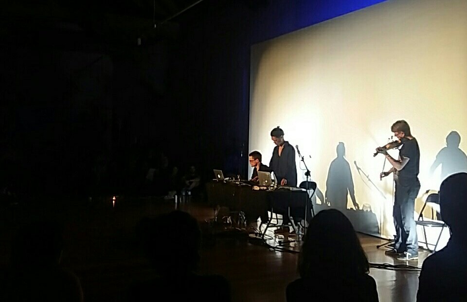 festivalensems's tweet photo. @camillenorment ara mateix al @ConsorcioMuseos a la cloenda de l'#ArtSonor #Greus #Vidre #So https://t.co/NF1I8FWj07