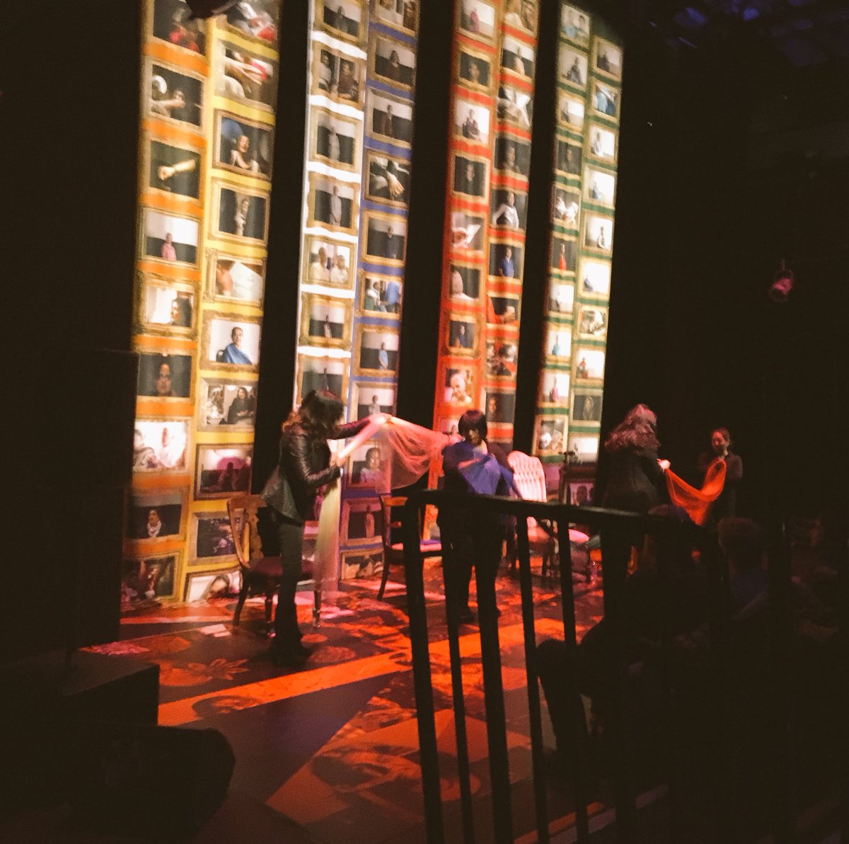 DawinderBansal's tweet photo. Wonderful & warm last show of #MotherTonguesFromFartherLands yesterday @southbankcentre #AlchemySC @castindoncaster #AlchemyDoncaster https://t.co/deM08b6sdP