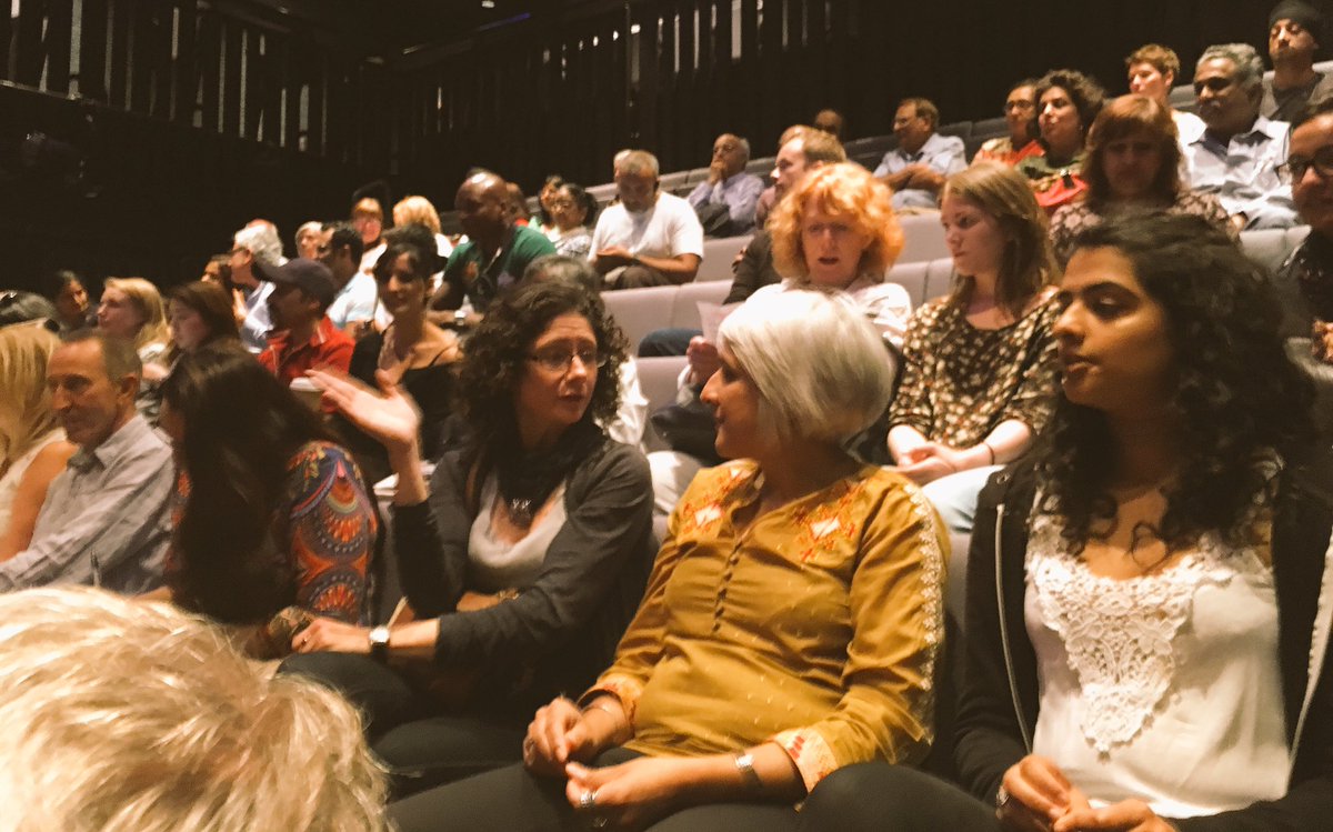 DawinderBansal's tweet photo. Wonderful & warm last show of #MotherTonguesFromFartherLands yesterday @southbankcentre #AlchemySC @castindoncaster #AlchemyDoncaster https://t.co/deM08b6sdP