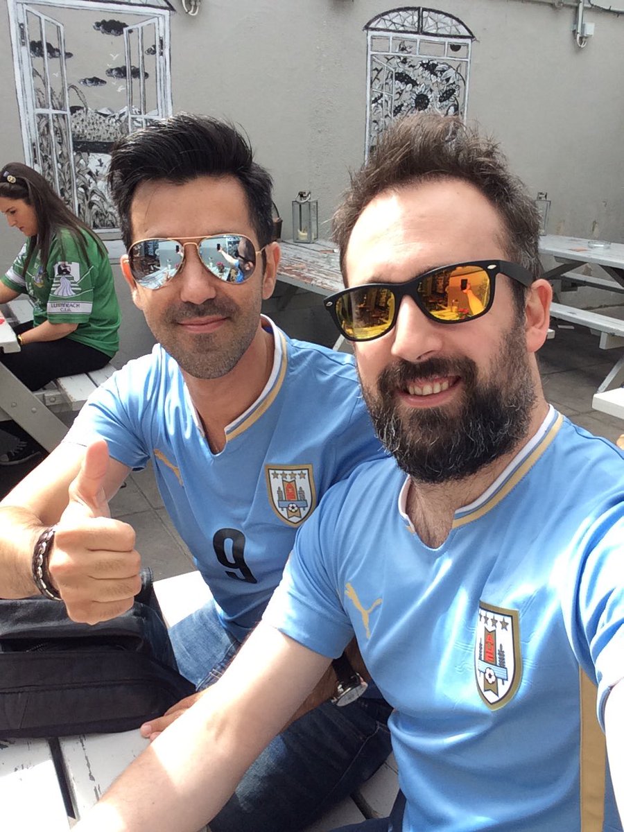 sebasainz's tweet photo. @thebottlersbank haciendo la previa para volver a verte #URUGUAYNOMA https://t.co/WAW6z0DP08