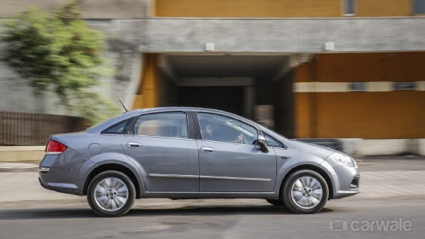 CarWale's tweet photo. #LongTermReview(1/2)|We drove the #Fiat #Linea125S for 3 months &amp; here's what we have to say about the car.#Report1:https://t.co/Ak7fRgWOHT https://t.co/ysxRvdV9RG
