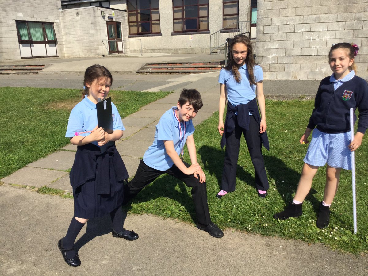 ysgolfali's tweet photo. Yrs 5&amp;6 being creative! Using 'new' measurements to find the length and width of our school yard. #CamauCelyn #NikkiFeet #Alfies #Anglesey https://t.co/kKRs4QsZd7