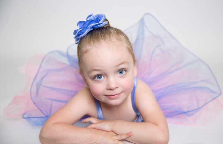 NToeppner's tweet photo. #teddybearpicnic #predance #mylittlesweetgirl #DanceMoms #momlife #proud https://t.co/SY5tJbsgof