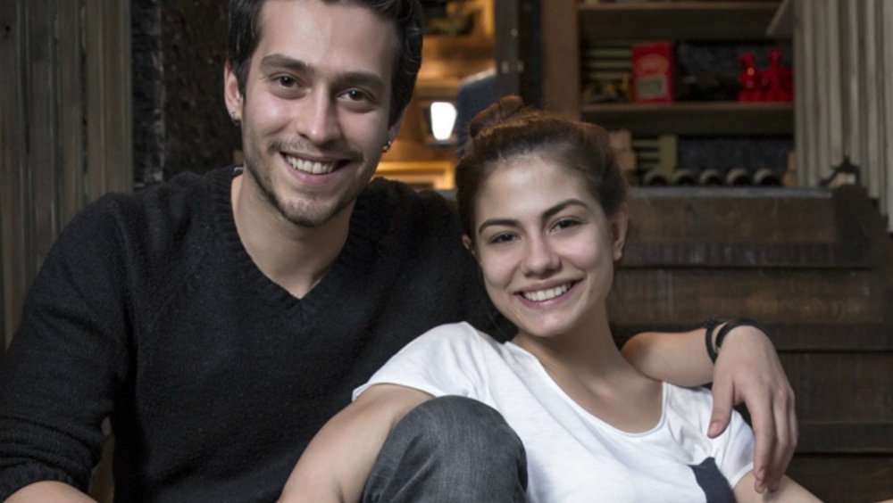 Uyumlarını unutamadık, #DemetÖzdemir ve #EkinKoç'un bir araya gelebileceği projeleri hayal ettik! noluyo.tv/haber/9928/dem…