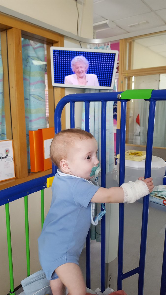 TinneyC's tweet photo. Sunday afternoon episode of @ITVChase on @ChallengeTV getting Joel through the wait to go home @Bham_Childrens #postop  #TVShows #favourite https://t.co/5632RvO5Nk