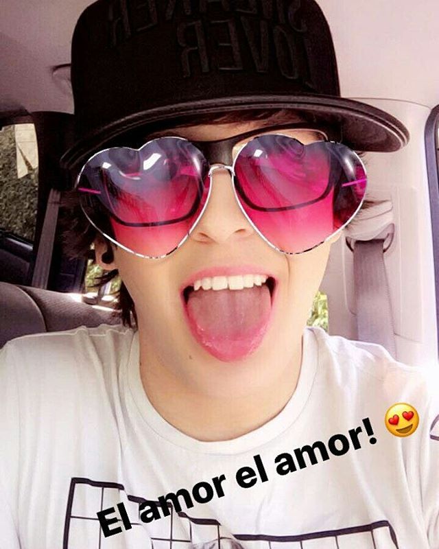 ChrispandiaMxOf's tweet photo. Buen día
Donde están las pandita mas lindas de México? @christophervele #Amor #CNCOwners #Panditas #MasAllaTour #MasAllaTourMexico https://t.co/cBZiN83wXr