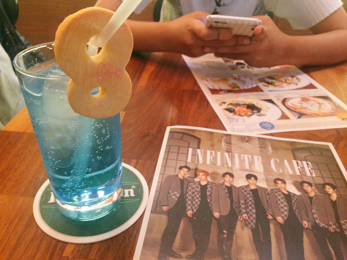 absinthe_92's tweet photo. อิคุกกี้สัญลักษณ์อินฟินิทอร่อยอะ กรุบกรอบเหมือนได้เคี้ยวผู้ชายทั้ง 7 👍🏼 #InfiniteCafe #LlovesR https://t.co/nJ6V5q3HHC