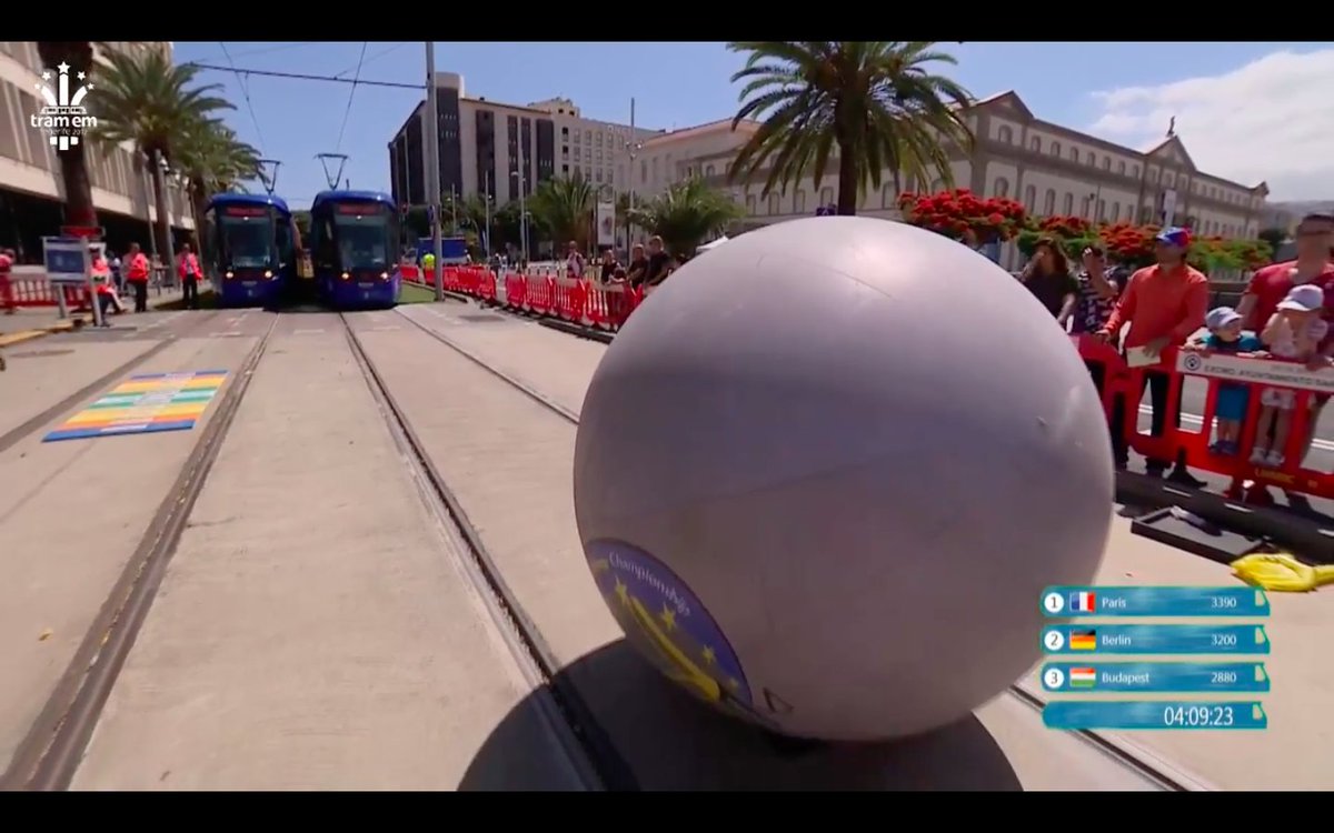 Luas tweet media