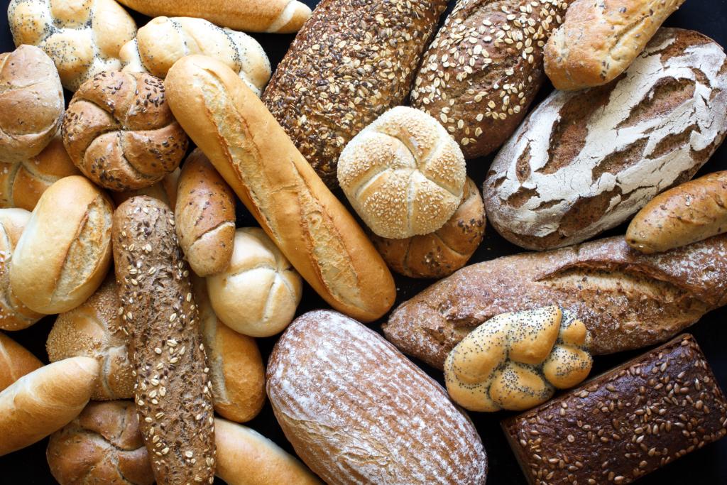 WomensHealthMag's tweet photo. 8 things that happen when you stop eating bread: https://t.co/m50mH2ExDU https://t.co/2bTuTTPjh4