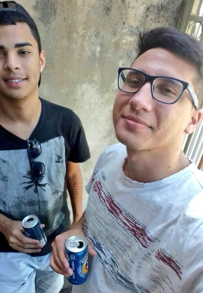 _juliogabriel's tweet photo. sempre juntos 👊🆘🍻 #semlimites #f308 https://t.co/QICby3NdzS
