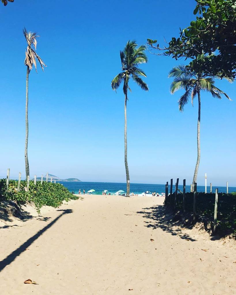 SuzetteValle's tweet photo. Did the approx. 3 mile walk from #ipanema to #Leblon beach on the #boardwalk on this gorgeous #Sunday in #riodejan… https://t.co/7c3iTebeIp https://t.co/yIXMFubMnK