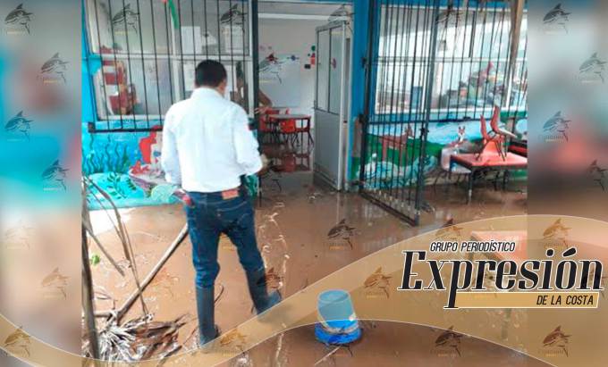 ExpresionCosta's tweet photo. New post (Bajo Estrictas Medidas Preventivas Este Lunes Se Reanudarán Clases En Todo ...) has been published on  - https://t.co/4lEHLs0892 https://t.co/mxIGy2GKCY