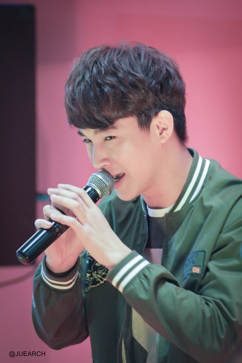 juearch's tweet photo. หมอริท งาน #thaifex2017 #เถ้าแก่น้อย @Ritz_TS6 https://t.co/Al9khm2Ooe