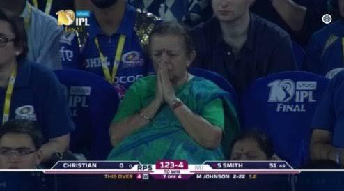 Madan_Chikna's tweet photo. Rain Rain go away. #INDvPAK https://t.co/jcoD7PgPrE