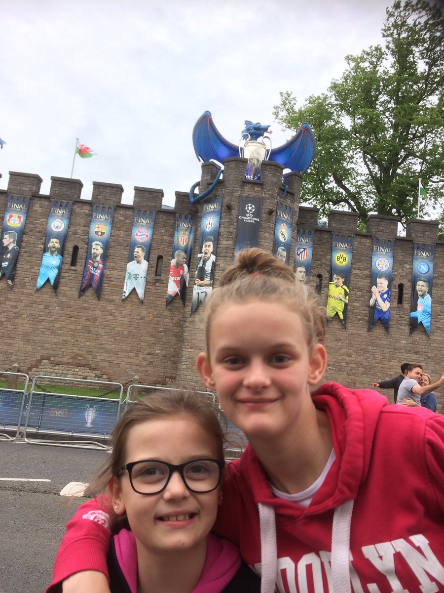 dalerobers85's tweet photo. Well done #Cardiff you did us proud #Uclfanfest #UCLFinals https://t.co/khDtJgRql1