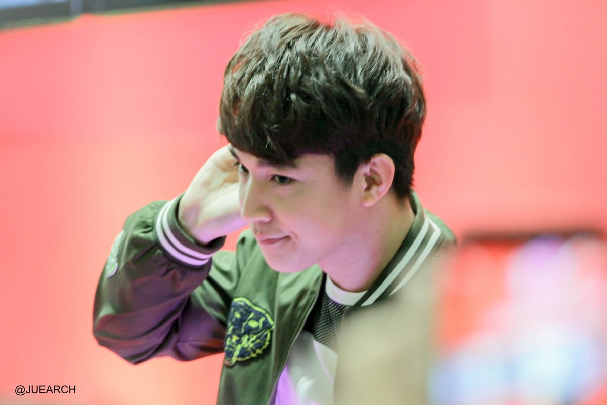 juearch's tweet photo. หมอริท งาน #thaifex2017 #เถ้าแก่น้อย @Ritz_TS6 #ritz_rueangritz https://t.co/8Y8G5P2PXf