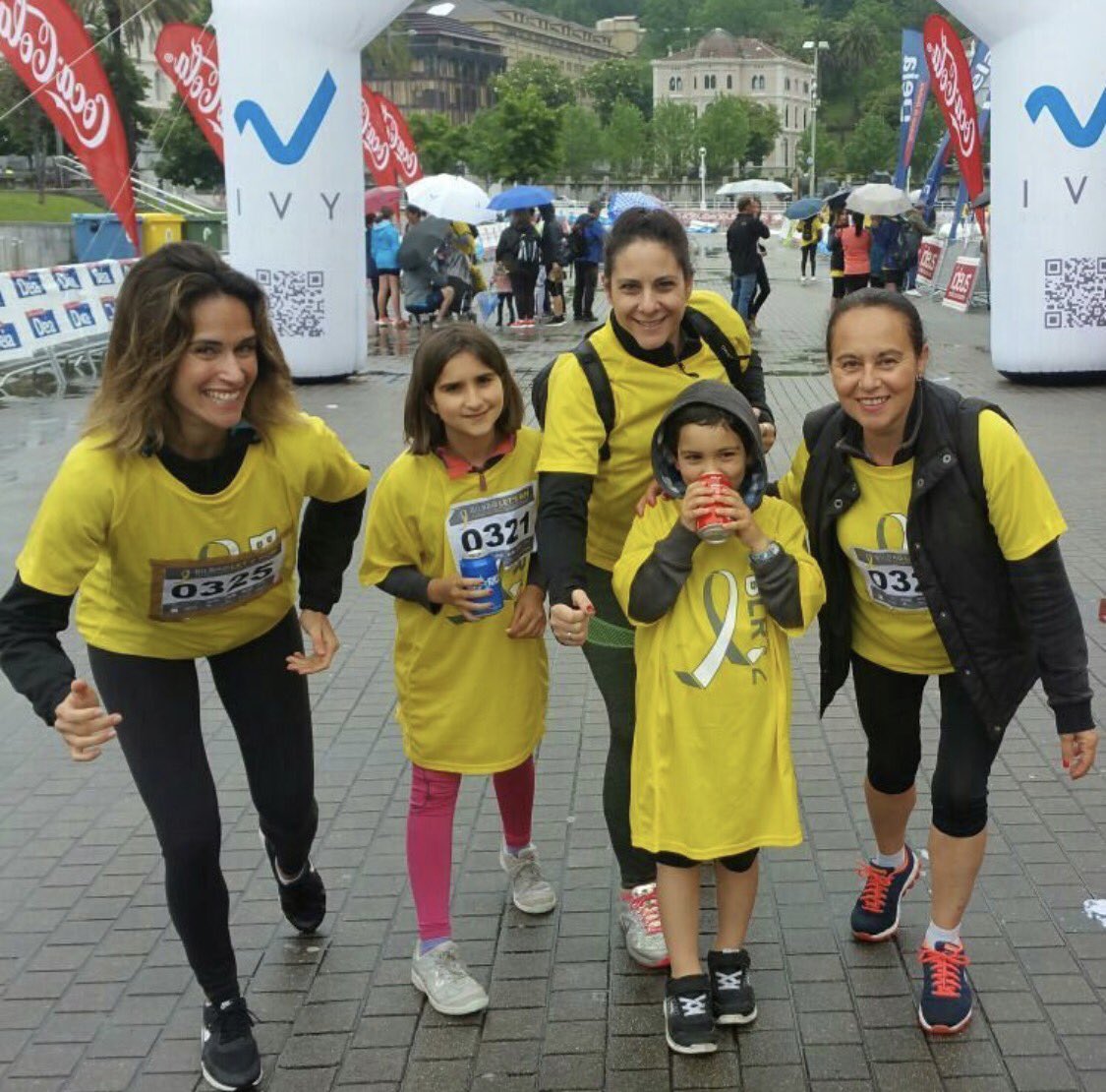 BilbaoLetsRun's tweet photo. RT @SereAlv: Hoy nos hemos mojado sí, pero por una buena causa!!! :D Todos con #bilbaoletsrun! :)
 #cancer #esclerosismultiple #parkinson https://t.co/loNTHXVfVa