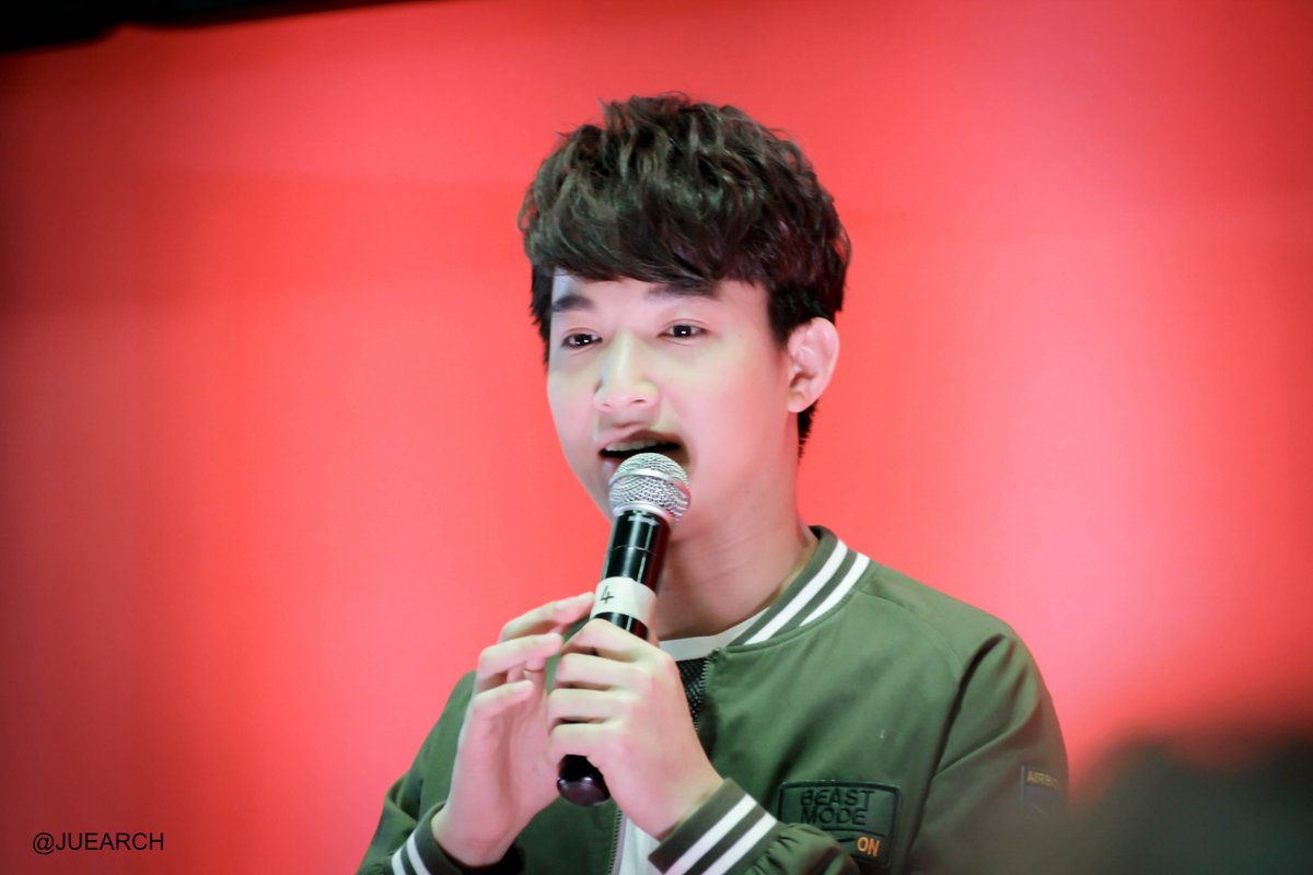 juearch's tweet photo. หมอริท งาน #thaifex2017 #เถ้าแก่น้อย @Ritz_TS6 #ritz_rueangritz https://t.co/fyv6zL7Fi0