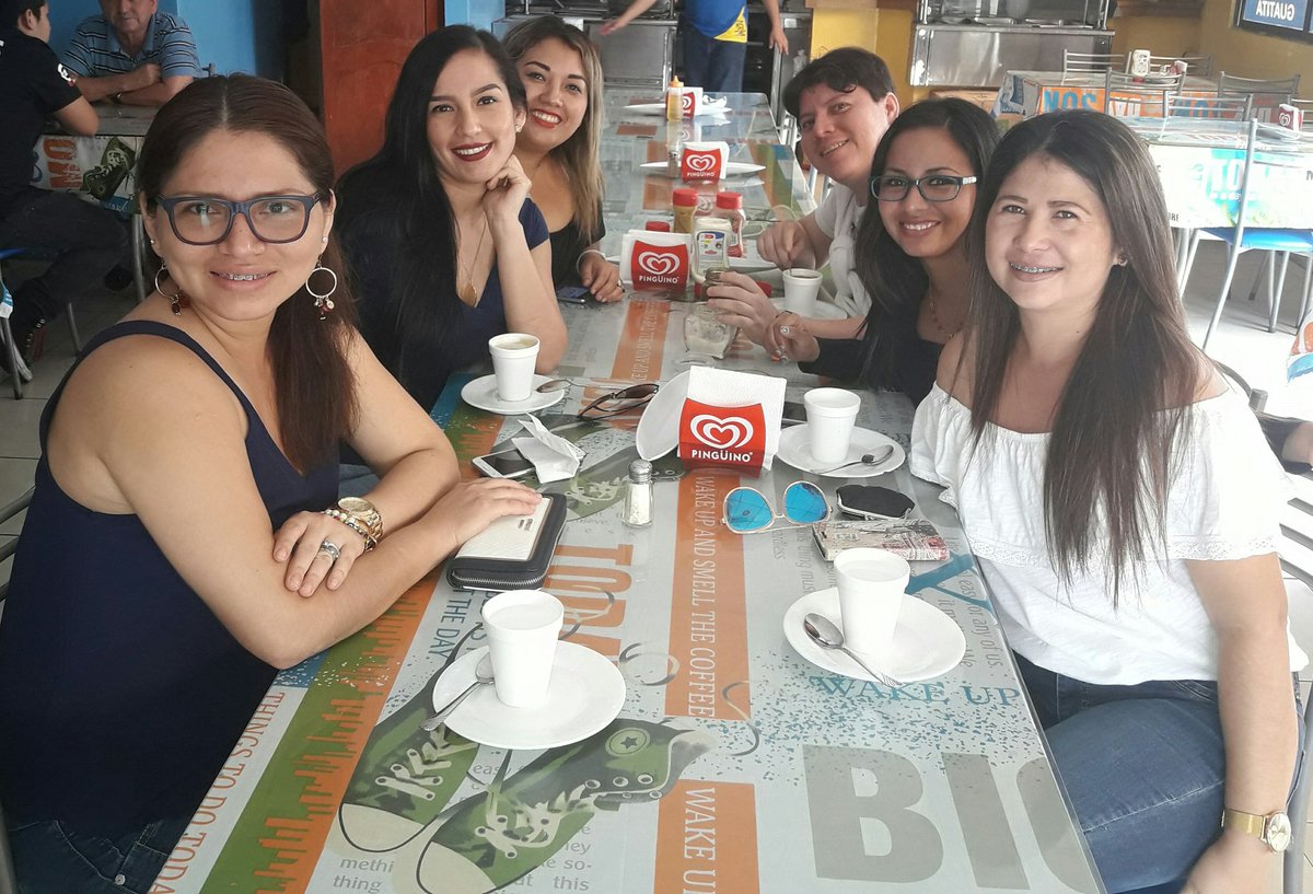 Rochio_PB's tweet photo. Ultimo dia de clases gracias Dios ya una meta concluida 3 años de sacrifio pronto #AuditoraContable 🤗🤗 https://t.co/DUC5F0z4CC