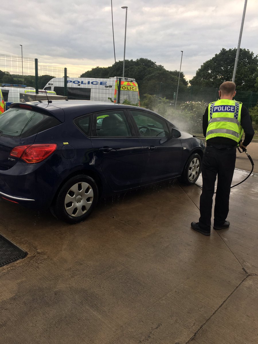 russ_atkins8347's tweet photo. Thanks to @WYPoliceDriving for providing the covert vehicle! Fuelled, washed and ready to go in the morning!! #SCWE17 @WYP_Specials https://t.co/AetIowUTO2