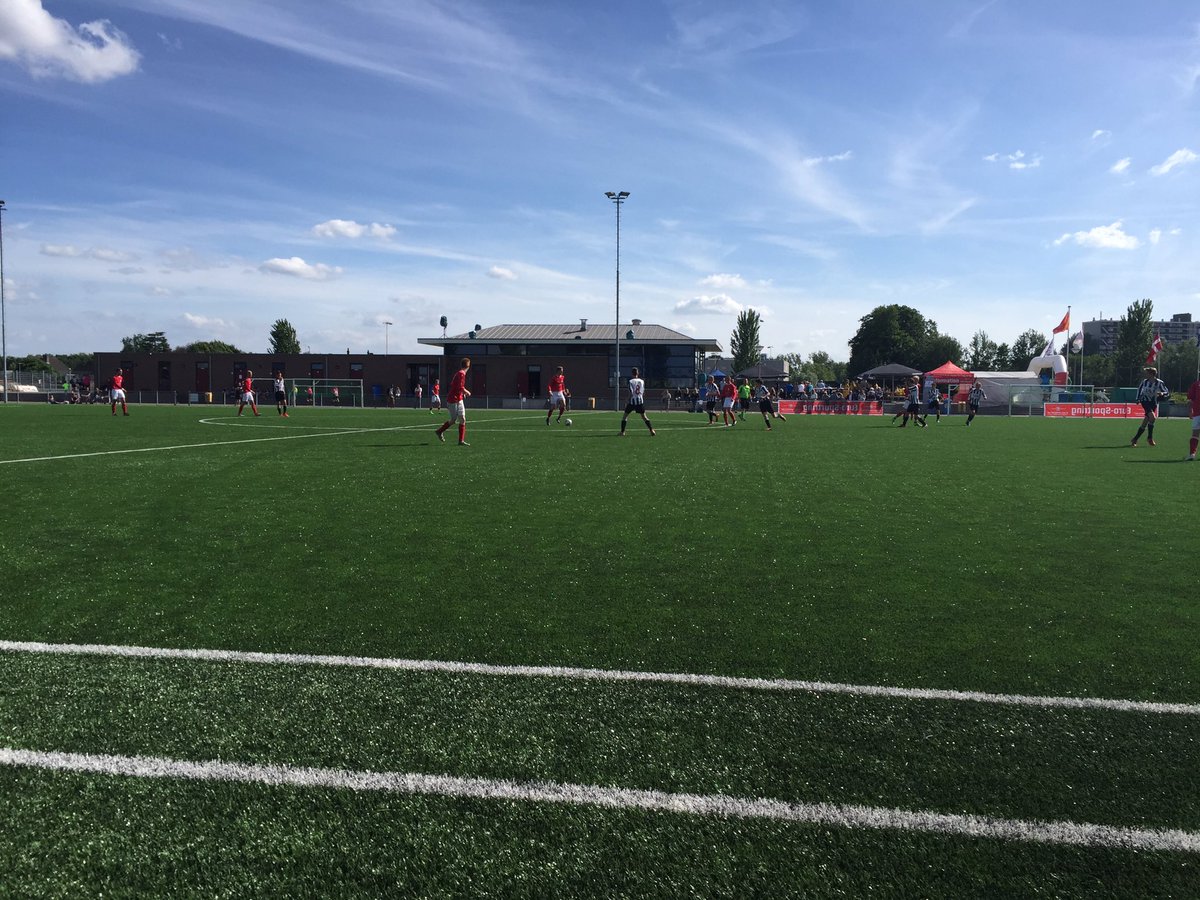 vvWorkum's tweet photo. Workum JO17-1 is 4e geworden en heeft daarnaar ook nog de Fair-Play Trophy gewonnen! Het was een geweldig toernooi! Nu #zomerstop #arnhemcup https://t.co/TplcIXjDfD