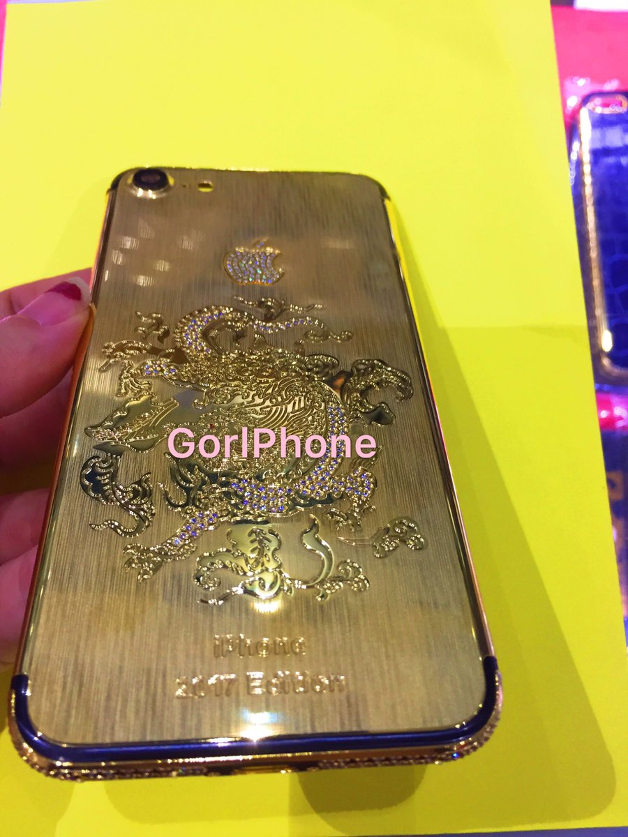 HenaChen's tweet photo. #realgold brushed luxury real gold housing and Swarovski luxury for iphone7 plus.24ct gold plated. Welcome to WhatsApp us: 008613692242586. https://t.co/nWuVjHOuhW