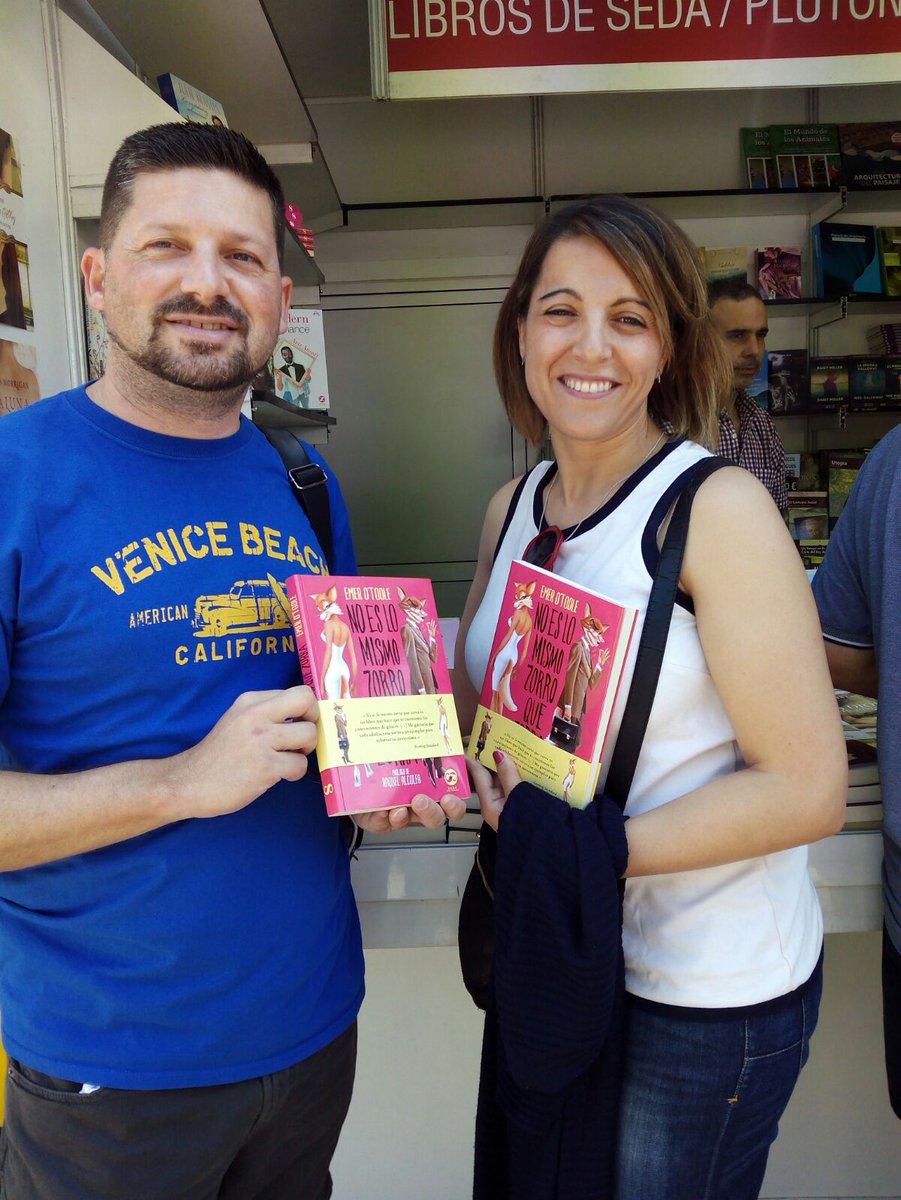 sedaeditorial's tweet photo. @ralcolea quien prologa NO ES LO MISMO ZORRO QUE ZORRA ya tiene su ejemplar. Visítanos en la CASETA 284 de la #FLM17 @FLMadrid https://t.co/nblruLhw2F