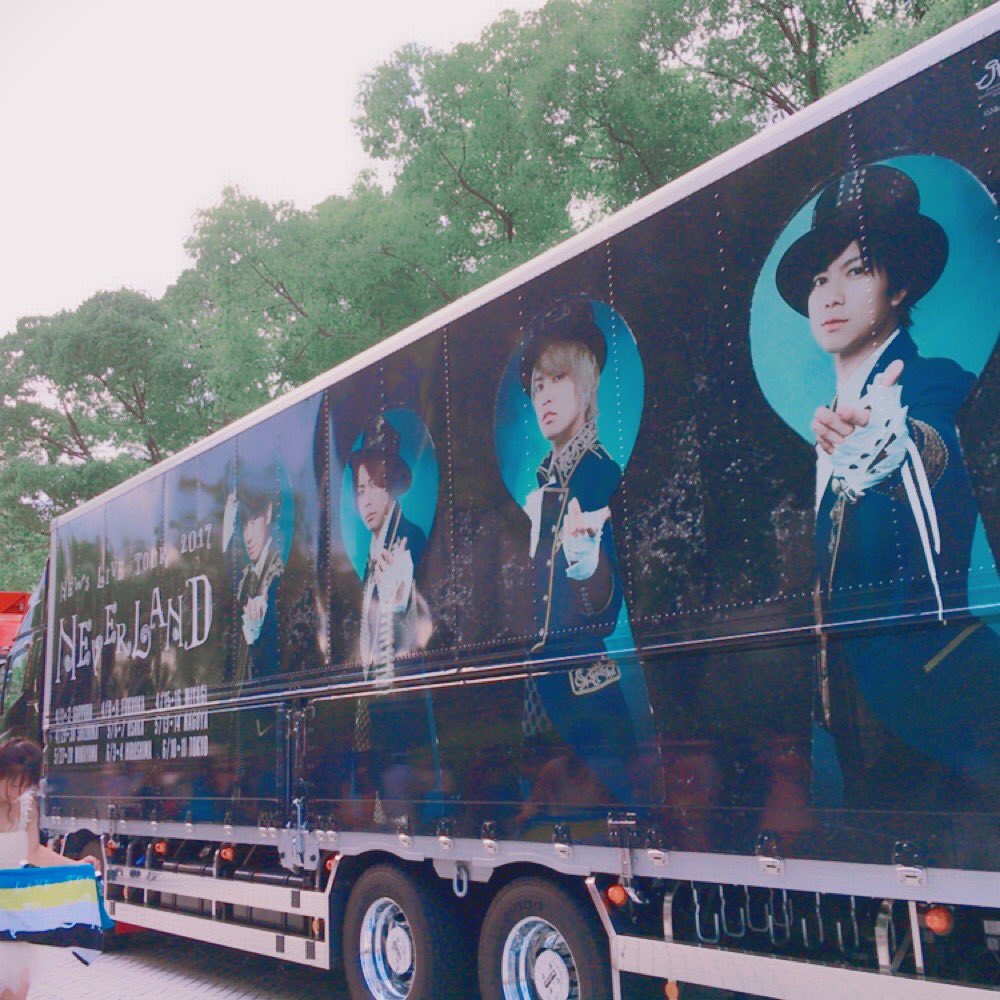 QipHm0's tweet photo. NEWS.NEVERLAND.
オーラス参戦🌼✨

惚れなおしたぞ💓 https://t.co/Gk52ktWrax