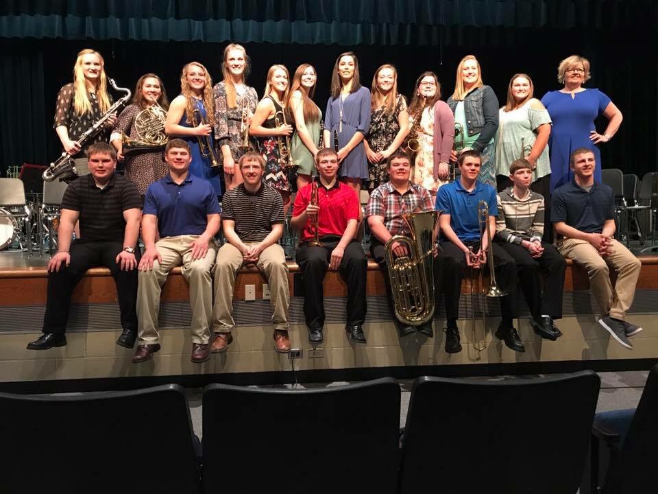 BandsKMS's tweet photo. Congrats Class of 2k17!!!  Today's your day!!!!  I'm so excited for you and so proud of you!-❤️Diem https://t.co/xcvWwoPdif
