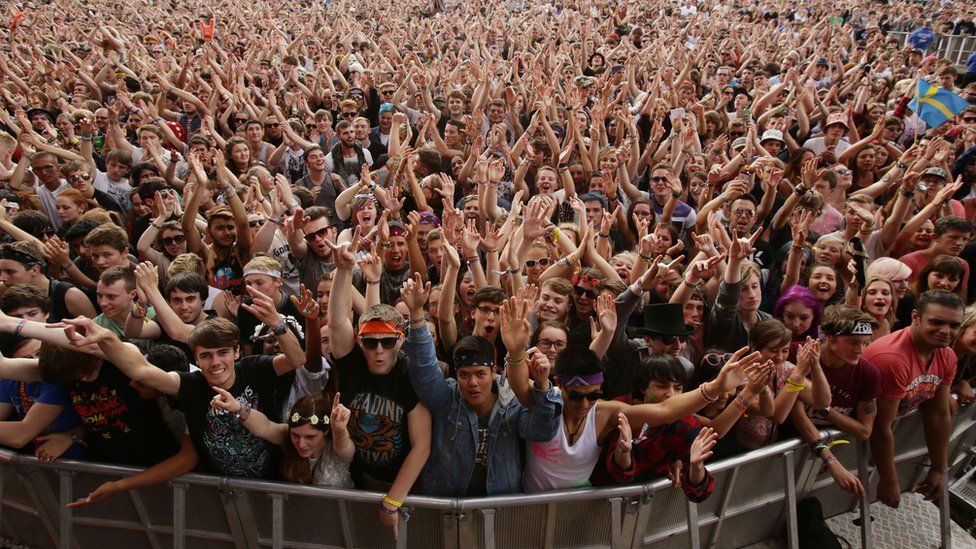 MusicCoOnline's tweet photo. Six UK music festivals are to allow drug testing including Reading and Leeds
 https://t.co/CpOCRw5OOw https://t.co/j3WtR5ei51