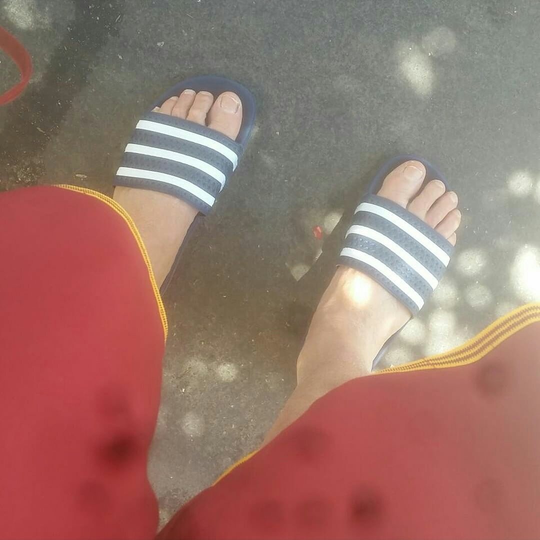 romanellale's tweet photo. Ritorno al futuro anzi al passato #adidasadilette #troppocool https://t.co/09PvBpYqjR