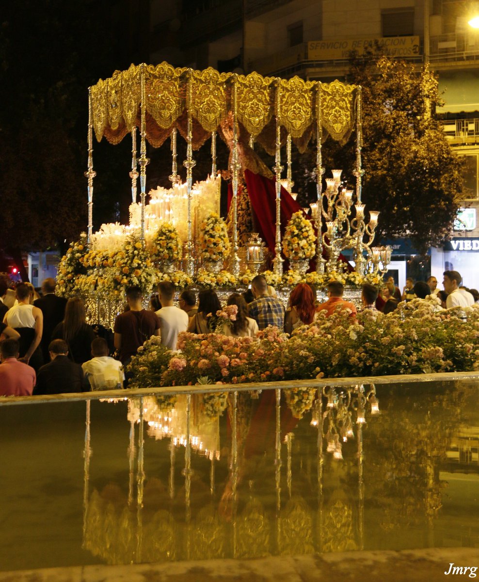 passio_granada's tweet photo. Salida extraordinaria de la Luz ya en

https://t.co/Ftyxeu7hBR https://t.co/xHygUDn1gy