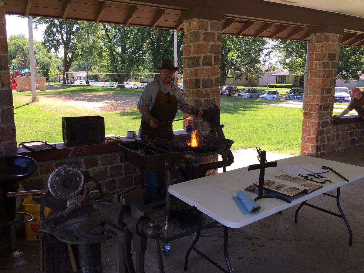 CityofHarlan's tweet photo. Rope making, blacksmith and basket weaving! #history #logcabindays @ShelbyCo_Museum https://t.co/rlf3cVo2TA