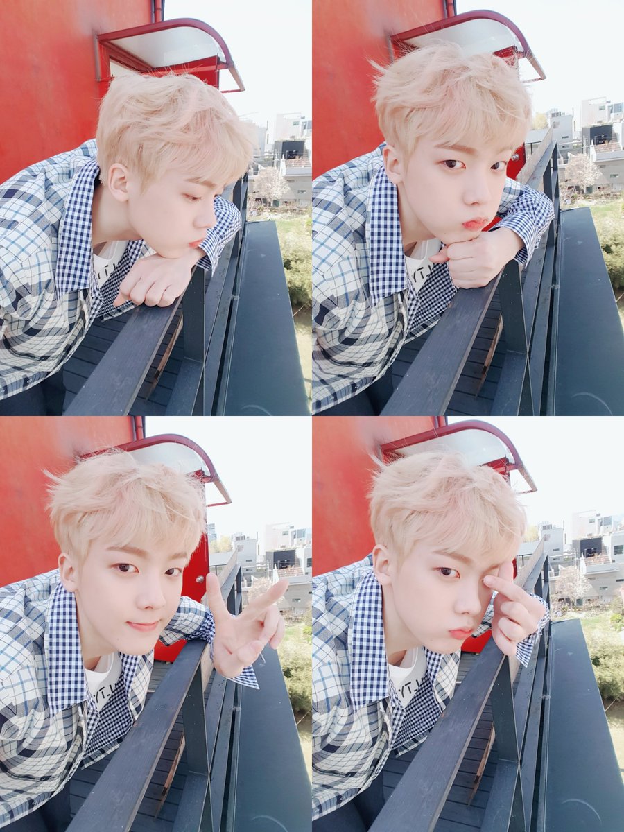 offclASTRO's tweet photo. 따나 셀카투척!!!ㅎㅎㅎ사진첩보니까 안올린사진이 많네용~💜💜 사인회때 말한대로 2시까지 꿈나라배로 탑승하세요💜
#고생했어요 #하암 #나도 #자야지 https://t.co/7JRmekXU6d