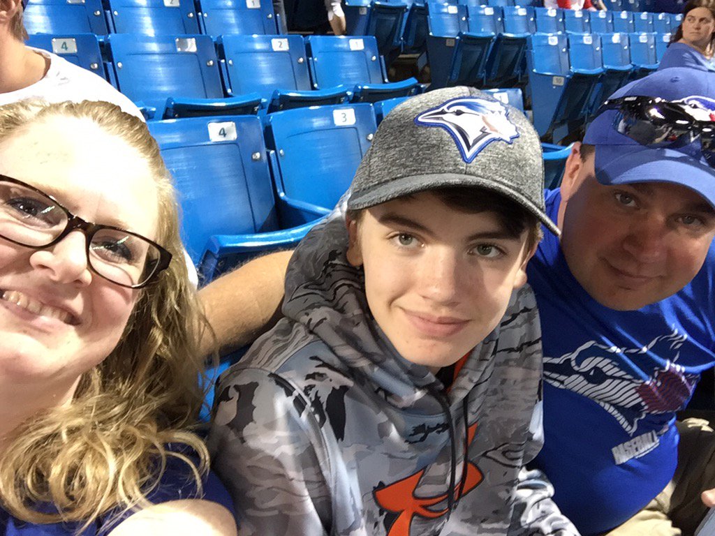 DebWhiting75's tweet photo. Let's go Blue Jays! #LetsRISE https://t.co/cA7wwxyVcd