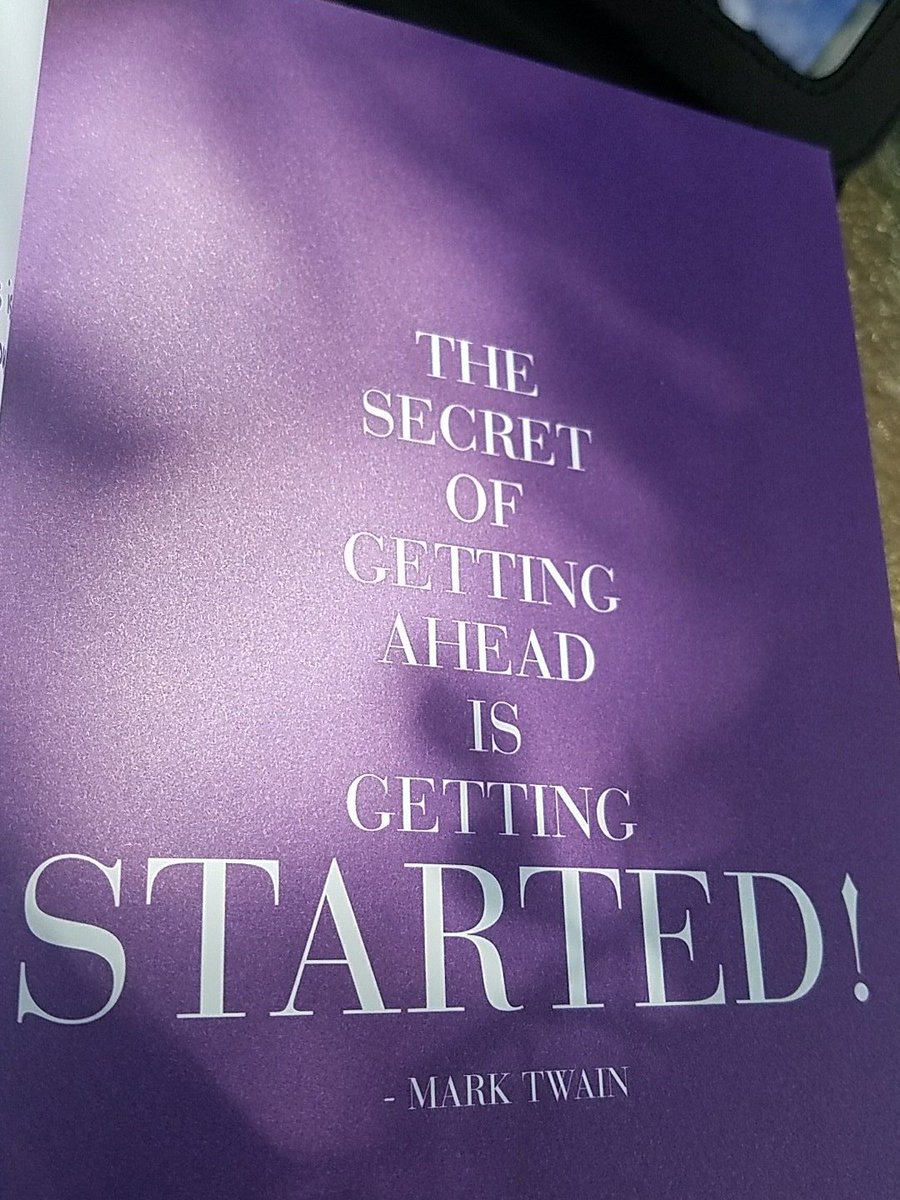 StephanieWeeks's tweet photo. Got this a over a month ago and now in the right place to get this started! @ChaleneJohnson #smartlifepushjournal #pushjournal https://t.co/Ice9tkCyJE