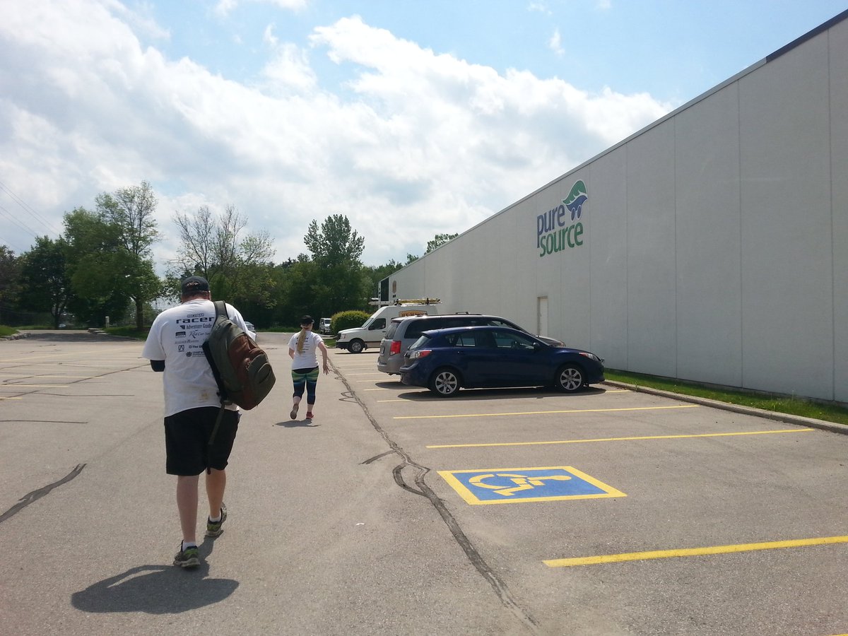 VJMacPhail's tweet photo. Start the car, start the car! Kayla &amp; Steve run towards their last formal shuttle of the day. @SOAmazingRace #SOAR150 https://t.co/DkwFII3fjw