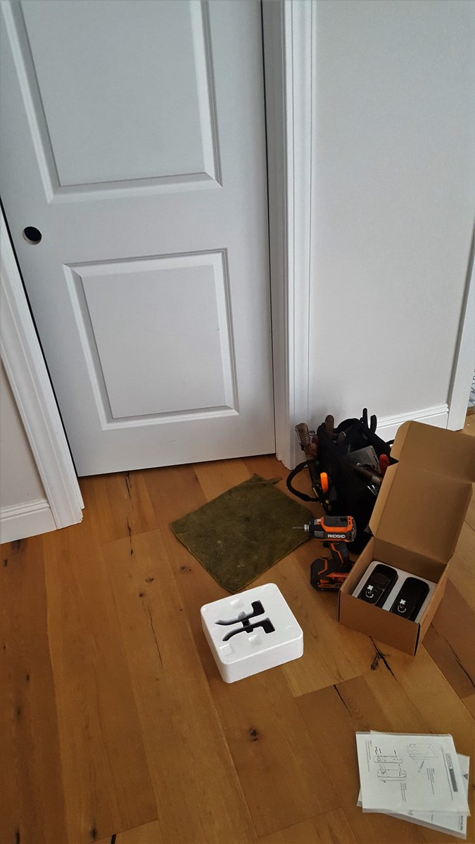 DSLocksmith's tweet image. (818)584-4854 #locksmithLA 
Instal new lock lever Office-(bio)
#woodlandhills #sanfernandovaley #encino #calabasas #berverlyhills #Hollywood