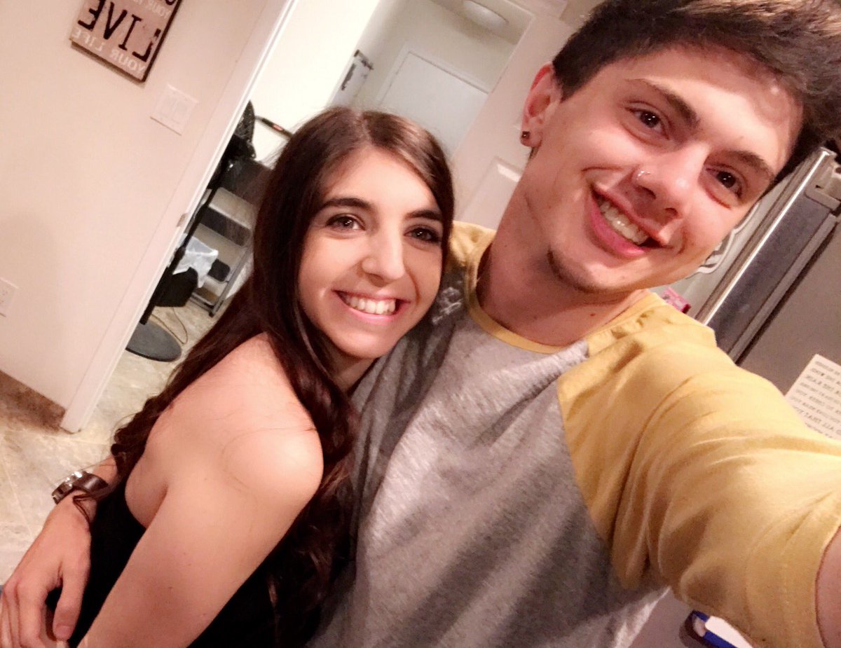 lexiiiimac's tweet photo. HAPPY BIRTHDAY BOO π @RyanMitche #rypieeee #missyou https://t.co/SUMfdBntut