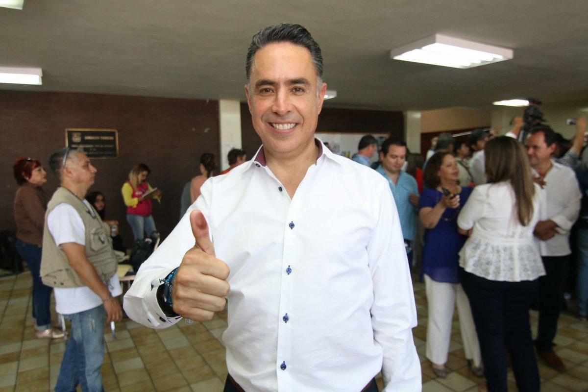 memo_anaya's tweet photo. Yo ya voté y espero que todo Coahuila ejerza su derecho a votar. https://t.co/Q210tU18cd